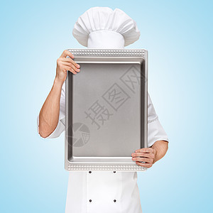 餐厅厨师躲烤盘后,准备份价格的商务午餐菜单图片