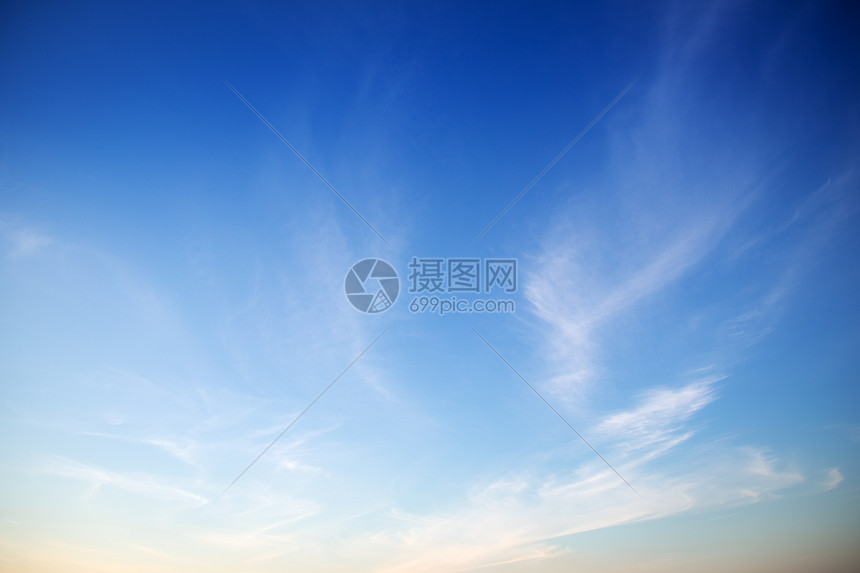 蓝天云的背景图片