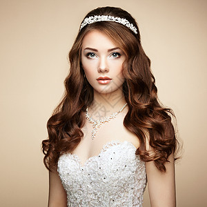 美丽的感女人的肖像,优雅的发型结婚礼服时尚照片图片
