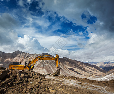 喜马拉雅山的道路建设拉达克,图片