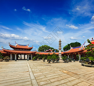 新加坡连山双林寺大门图片