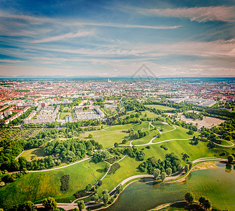 老式复古时尚风格的旅行图像,奥林匹亚塔奥林匹克塔的奥林匹亚帕克慕尼黑的鸟瞰慕尼黑,巴伐利亚,德国图片