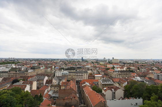 克罗地亚萨格勒布住宅区的高角度视图图片