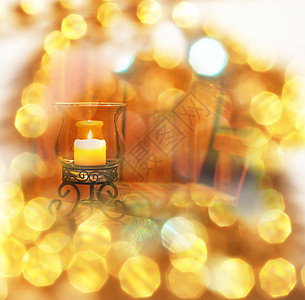 灯笼里的蜡烛图片