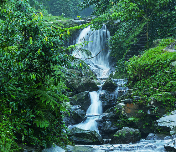 印度尼西亚Jongle瀑布图片