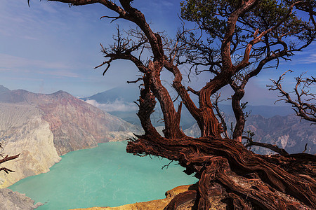 湖火山口火山艾根,爪哇,印度尼西亚图片