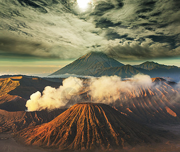 印度尼西亚爪哇的溴火山图片