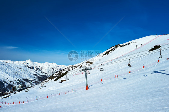 冬天雪的山脉,梅里贝尔,阿尔卑斯山,法国图片