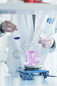 研究科学博士学生明亮的实验室代表化学教育医学图片
