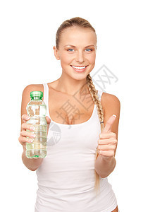 美丽的女人带着瓶水超过白色图片