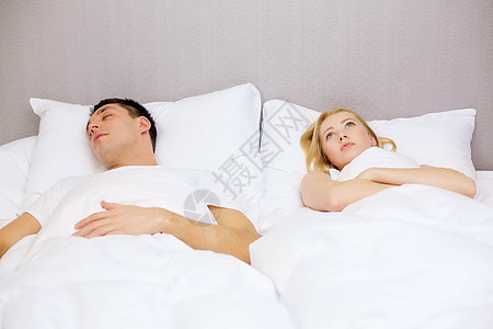 酒店,旅行,关系,睡眠的问题家庭夫妇床上,女人失眠图片