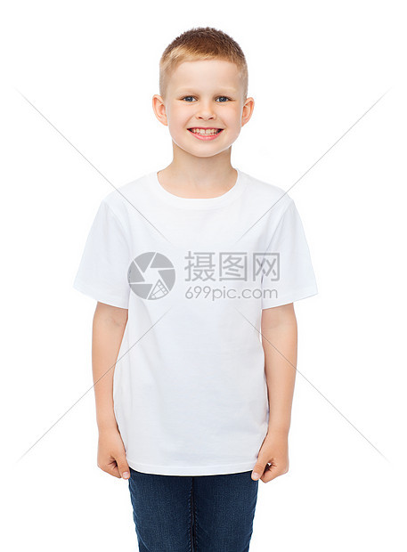 广告,人,童t恤的理念微笑的小男孩白色的空白t恤白色的背景图片
