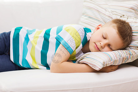健康,睡觉梦的小男孩家睡觉图片
