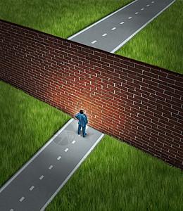 商业挑战金融障碍的,个商人站个大砖墙前,阻碍了他的道路,阻碍了他的成功之旅图片