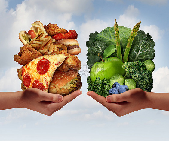 营养选择饮食决策饮食选择困境的健康,好的新鲜水果蔬菜,油腻胆固醇丰富的快餐,双手着食物,试图决定吃什么图片