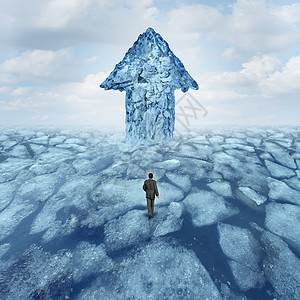 成功之旅的个商人破碎的冰上行走,冰山被塑造成箭头,危险风险机会的隐喻图片