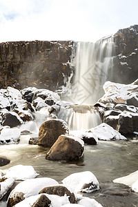奥沙拉福斯瀑布冬季平维尔山谷公园冰岛图片