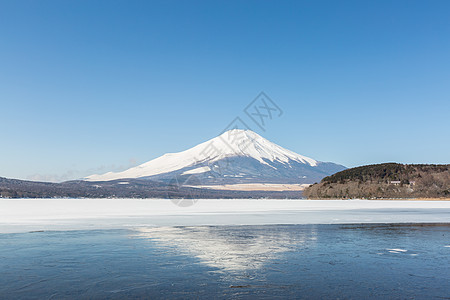 富士山冰镇山中湖冬天图片