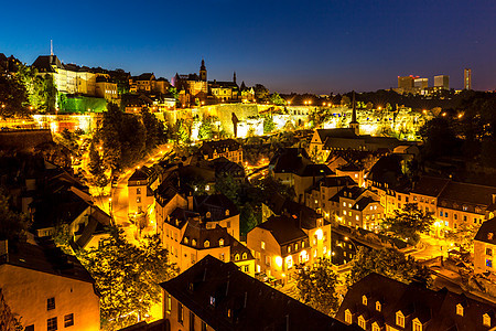 黄昏时分,市中心卢森堡城市的风景图片