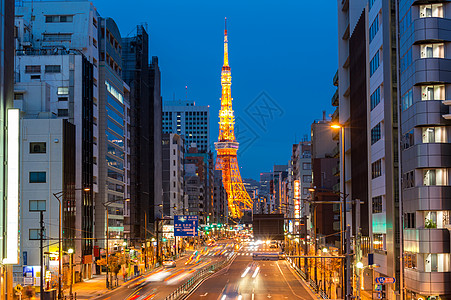 日本街景日本黄昏的东京塔背景