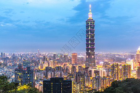 台北,台湾天际线建筑黄昏图片