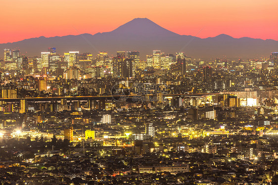 东京城市鸟瞰富士山图片