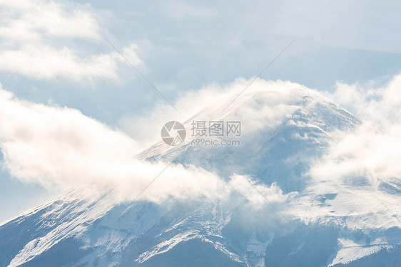 Kawaguchiko湖看富士山图片