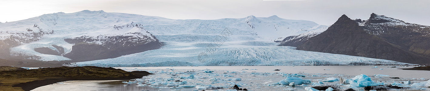 弗贾尔斯隆冰川泻湖的瓦特纳霍库尔冰川冰岛全景图片