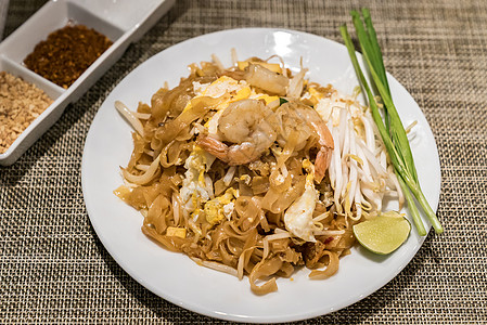 泰国菜,米粉配虾图片