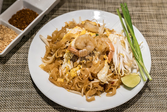 泰国菜,米粉配虾图片