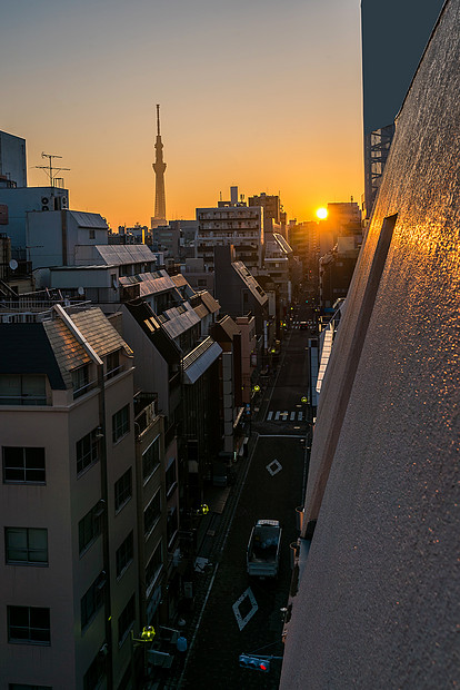 东京天空树与天际线建筑日出上野日本图片