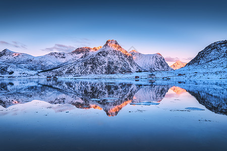 美丽雪山山脉图片