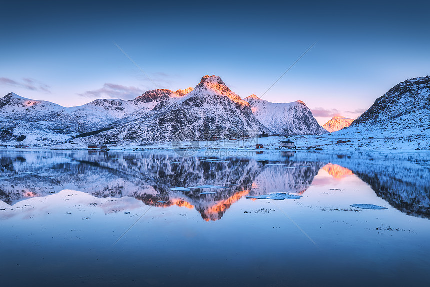 美丽雪山山脉图片