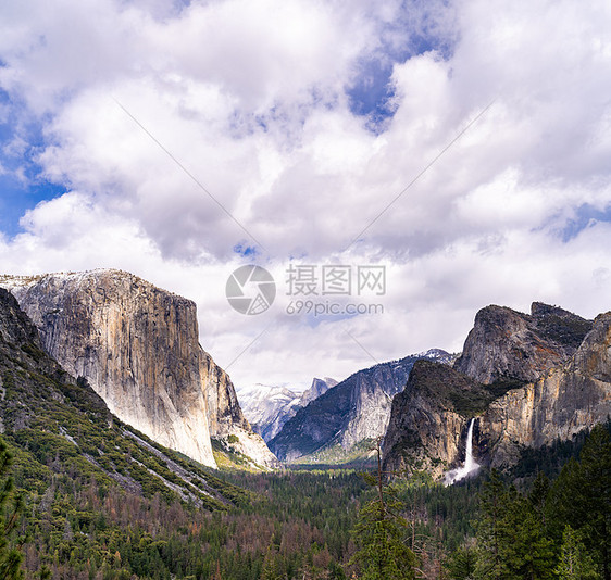 美国加利福尼亚州旧金山约塞米蒂公园的隧道景观图片