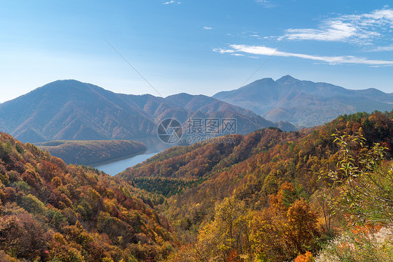 中川峡谷观景点祖马湖线福岛乌拉巴奈秋季日本图片