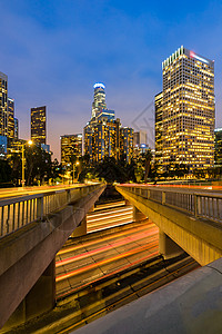 洛杉矶市中心日落,加州,美国图片