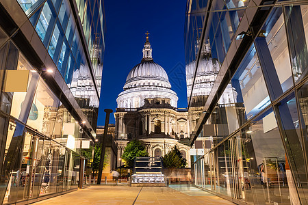 保罗大教堂与美丽的日落黄昏伦敦英国图片