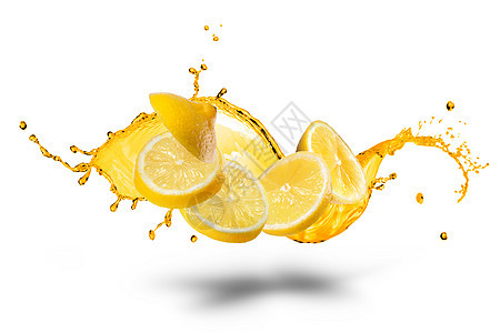 掉落的柠檬片果汁溅白色上图片