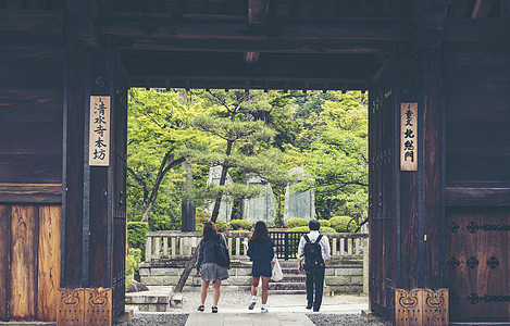 日本京都,20178月2日日本青学生日本京都的小学回来图片