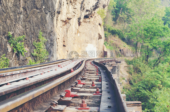 泰国坎查纳布里的旧铁路图片