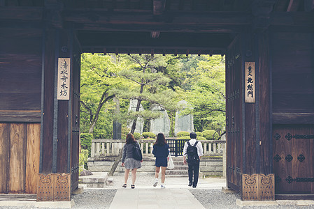 青辣椒背景 青辣椒摄影图片 日本京都 174月22日日本青学生日本京都的小学回来图片 摄图网