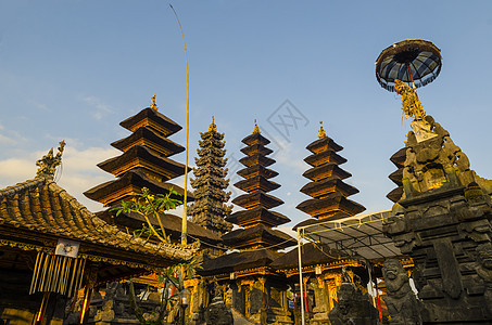 最大的寺庙建筑群,所寺庙的母亲巴厘岛,印度尼西亚贝萨基图片