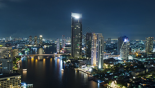 曼谷市中心摩天大楼夜间泰国顶部俯瞰图片
