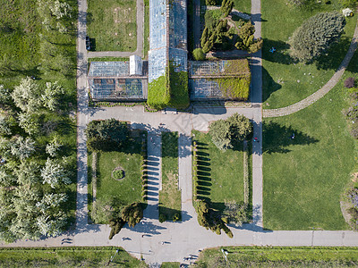 顶部的景色,鸟瞰无人机直接上方的称广场与温室种植植物辅助设备,娱乐活动区乌克兰展览中心,基辅乌克兰基辅展览中心图片