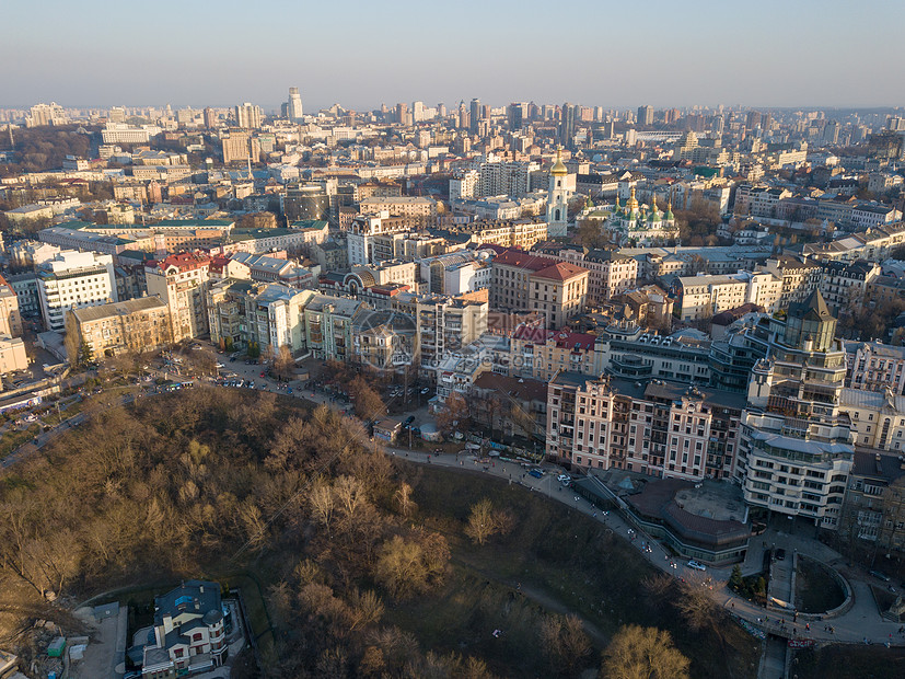 空中摄影无人机中央艺术家之家 交易之家 佩扎兹纳小巷乌克兰基辅市的丘奇旧建筑房屋区 夏天的日落时拍摄无人机上俯瞰 全高清图片下载 正版图片 摄图网 空中摄影无人机中央艺术家之家 交易之家 佩扎兹纳小巷乌克兰基辅市的丘奇旧建筑房屋区 夏天的日落时拍摄无人机上俯瞰 全高清图片下载 正版图片 摄图网