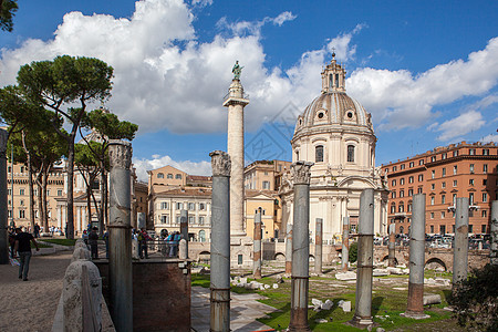 意大利罗马的罗马废墟世界上最著名的地标之罗马论坛阳光明媚的日子里罗马城图片