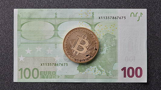 黑暗背景下,100欧元兑换比特币现金的纸币上的种象征的金币比特币商业,金融,技术的全球新密码货币黑暗的背景图片