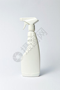 白色空白塑料喷雾洗涤剂瓶浅灰色背景,模拟模拟塑料喷雾洗涤剂瓶轻背景图片