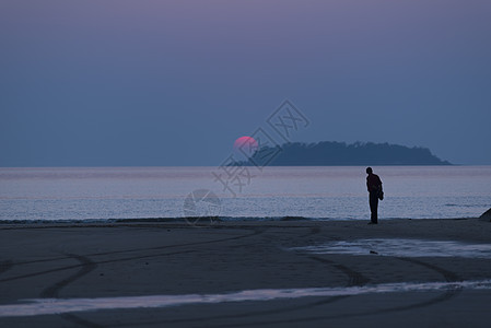 海上日落图片