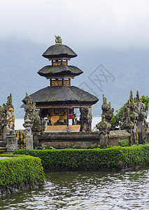 巴拉乌伦达努神庙贝拉坦湖上巴厘岛图片